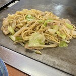 ふくや - ✅ミニセット(お好み焼き＋焼きそば)¥780
      ✅ホルモンもやしポン酢¥680
      ✅エビマヨネーズ¥600
      　※キャッシオンリー
      
      単品でも激安❣️
      ※お好み焼き¥580
      ※焼きそば¥580