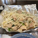 ふくや - ✅ミニセット(お好み焼き＋焼きそば)¥780
      ✅ホルモンもやしポン酢¥680
      ✅エビマヨネーズ¥600
      　※キャッシオンリー
      
      単品でも激安❣️
      ※お好み焼き¥580
      ※焼きそば¥580