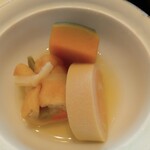 金沢犀川温泉 川端の湯宿 滝亭 - 季節の炊合せ