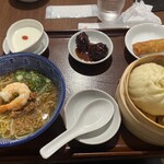 551蓬莱 アルデ新大阪店 - 