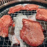 炭火焼肉 牛和鹿 - 