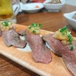 炭火焼肉 牛和鹿 - 肉寿司