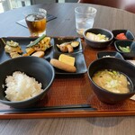 カンデオホテルズ奈良橿原 - 料理写真:お豆腐と明太子は必須おかず