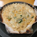 めし屋 味孝 - 小さい帆立が一個を味噌と玉子で溶いてますね