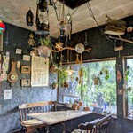 ハクナマタタ - 店内の飾り、グリーン（観葉植物や多肉植物）は購入できます