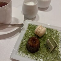 レストランひらまつ 博多 - 