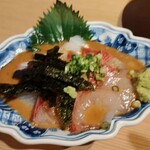 二◯加屋長介 - 