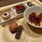 鶴雅ビュッフェダイニング札幌 - 