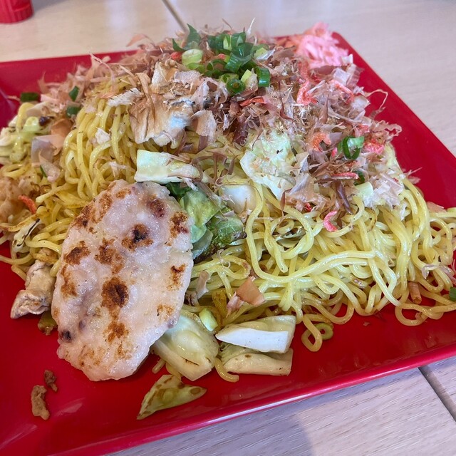 焼きそば＆PaPiプリン ふみの山 - 五稜郭公園前（焼きそば）