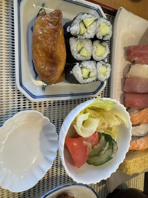 食べ処・飲み処 つくし 東金井 &ndash; 山形の家庭的定食と居心地の良い食堂