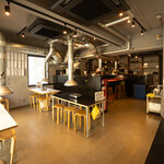 焼肉ホルモンズ - 内観