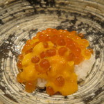 虎白 - いくら飯蒸し 雲丹と