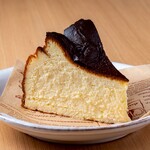 sauna cotan sapporo - 料理写真:１番人気！スタッフ手作り濃厚バスクチーズケーキ