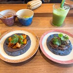 ロス タコス アスーレス - パパコンチョリソー(左)とゴーヤと砂肝(右)