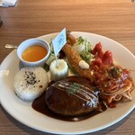 ビストロ＆カフェ 六朝館 - 