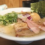 ラーメン 亀徳 - 