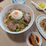 天龍閣 - 五目焼きそば(大盛)