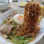 天龍閣 - よく焼きの麺