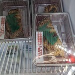 鶏惣菜専門店 とり家 - たたきはブロックで販売されてます