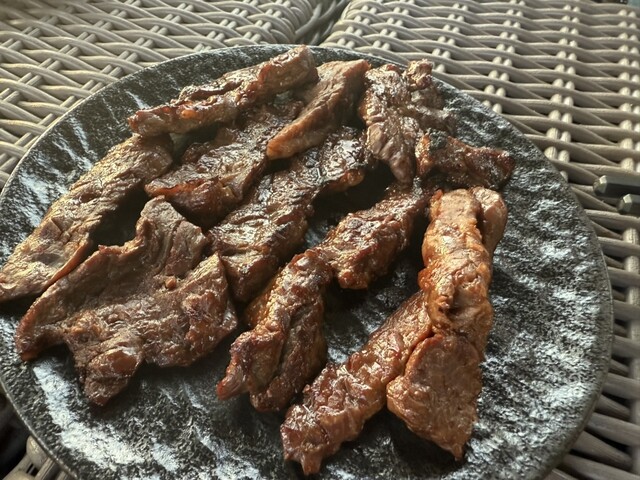 BISTRO TERRACE GORILLA photo 3