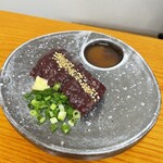 炭火焼肉・ホルモン モツの杉ちゃん - 厚切りレバー