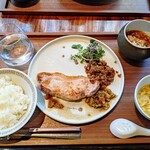 TexturA - 『もち豚のロースト（1750円税込）』