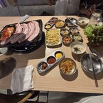 サムギョプサル専門店 金ちゃん 渋谷本店 - 