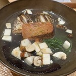 御料理 貴船 - お椀　カマス・からすみ・おかひじき・キクラゲ・松茸の餡かけ
