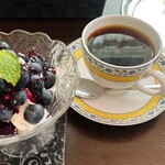 いちごやさんのカフェテラス ひらおか - 