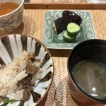 御料理 貴船 - 牛肉山椒と万願寺とうがらしのお釜ご飯　水茄子も美味