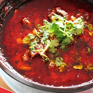 Sichuan-style spicy stew of white fish◎