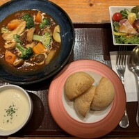 春秋ツギハギ 日比谷 - 