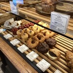 ジュウニブンベーカリー 三軒茶屋本店 - 