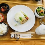 ハンバーグカフェ ナリスケ - レギュラー　チーズ　サルサ