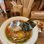 中華蕎麦　丹 - 中華蕎麦（大）+ ご飯（チャーシューの切れ端入り）