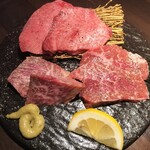 炭火焼肉 焼きしゃぶ にく式 - 