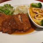 銀座ライオン - 本日の日替わりランチはチキンカツ