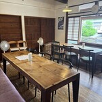 日光くじら食堂 - 室内