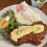 炭焼き 火垂る - 