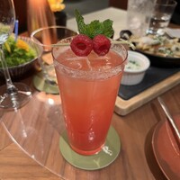 ザ タヴァン グリル＆ラウンジ - 