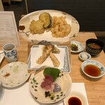 天ぷら新宿つな八 - 