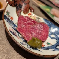 和酒和食の坂 - 肉肉しさ