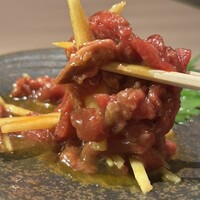 焼肉 それいけ精香園 - ユッケの混ぜ混ぜが完了しました