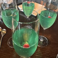 DINING & BAR TABLE 9 TOKYO - 