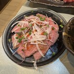 黒毛和牛焼肉みかく屋 - 