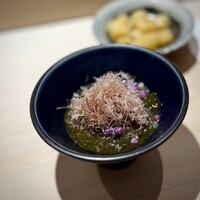 鮨 西崎 - 海蘊酢。
                    糸海蘊かな。蓴菜も入って、爽やか〜♪