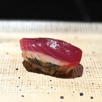 鮨 西崎 - 千葉の鰹ちゃん♪美しさは美味しさ。
                    いい色ですねぇ。吸い込まれそう♪