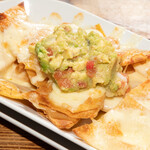 PUBLIC HOUSE Ritz - ワカモレのナチョス