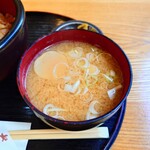やぶ善 - たっぷりといただくことができる、絶品"味噌汁"。