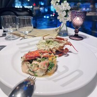 レストラン アルティザン（restaurant Artisan） - オーマールエビのサラダかな。このボリュームで前菜